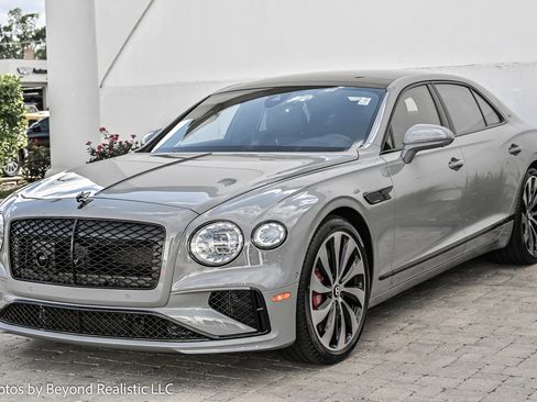 New 2025 Bentley Flying Spur Plug-In Hybrid image 4
