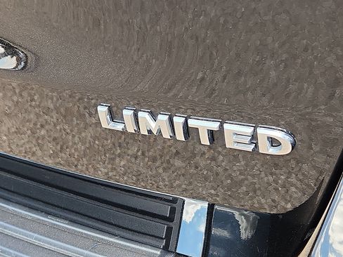 Used 2022 Jeep Grand Cherokee Limited w/ Trailer Tow Group IV AWD/4WD image 10
