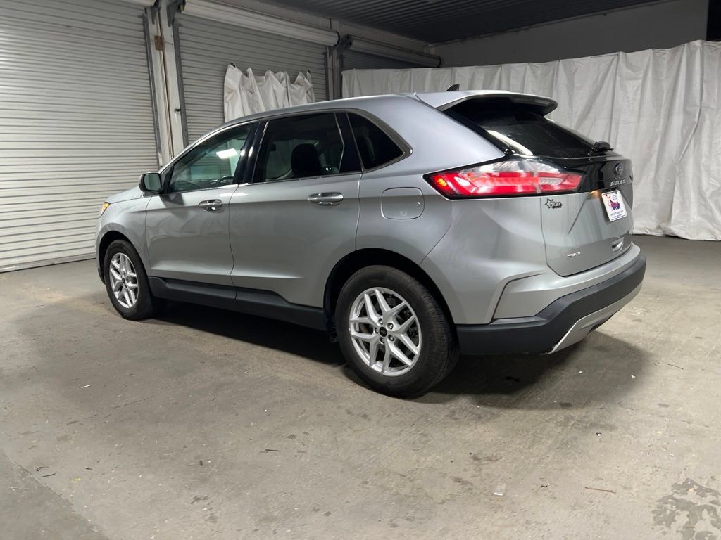 Used 2023 Ford Edge SEL AWD/4WD image 5
