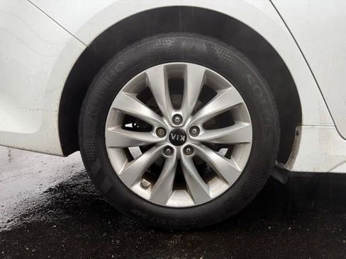 Used 2018 Kia Optima EX image 17