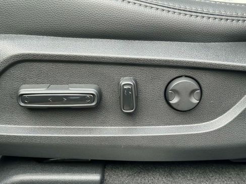 New 2025 Honda Pilot EX-L image 28