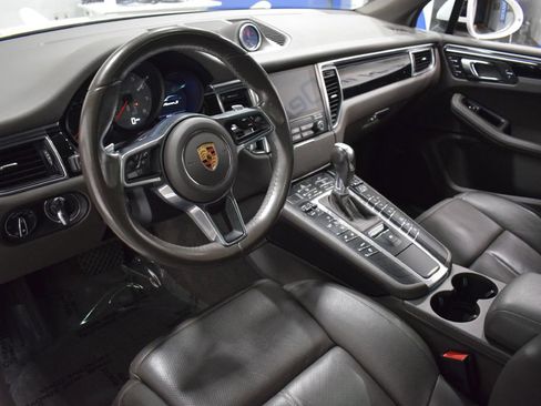 Used 2018 Porsche Macan S image 8