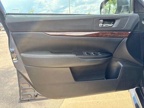 Used 2014 Subaru Legacy 3.6R Limited AWD/4WD image 10
