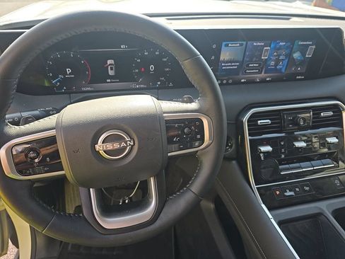 Used 2026 Nissan Armada SV AWD/4WD image 3