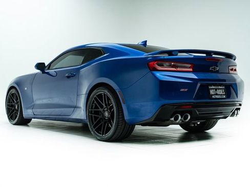 Used 2017 Chevrolet Camaro SS image 18