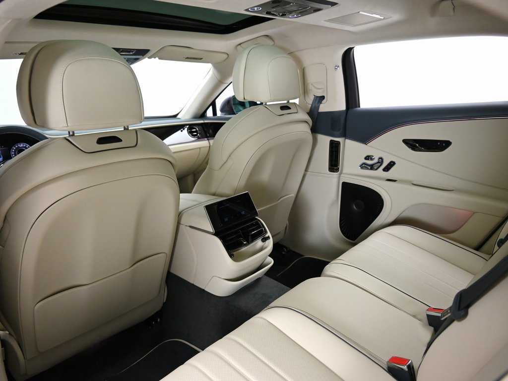New 2026 Bentley Flying Spur V8 AWD/4WD image 20