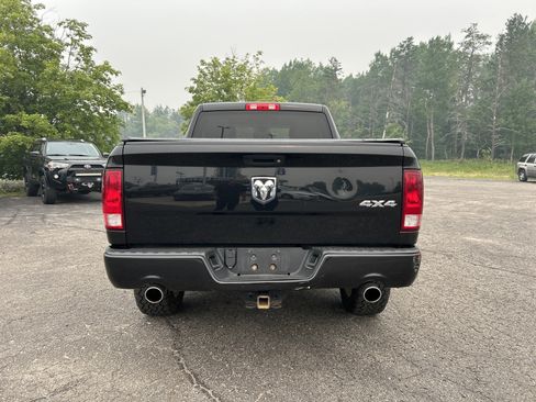 Used 2017 RAM 1500 Express AWD/4WD image 5