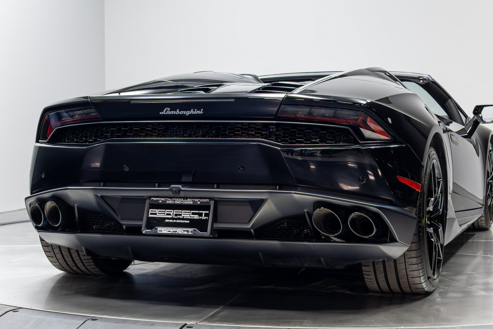 Used 2017 Lamborghini Huracan LP 610-4 AWD/4WD image 77