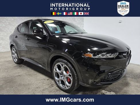 Used 2024 Alfa Romeo Tonale Veloce image 1