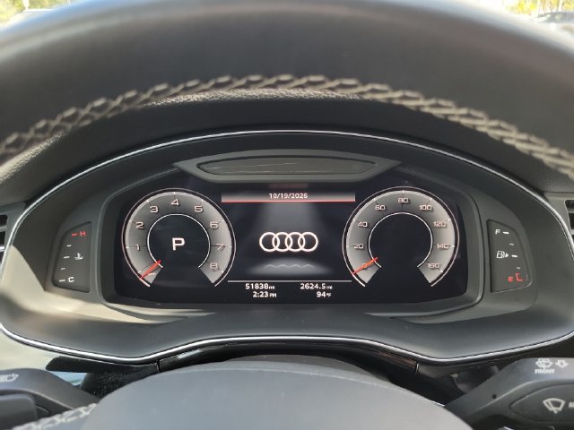Used 2023 Audi Q8 Premium Plus AWD/4WD image 31