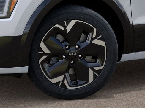 New 2026 Kia Niro Wind w/ Wind Preserve Package FWD image 9