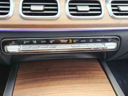 Certified 2026 Mercedes-Benz GLE 350 4MATIC image 18