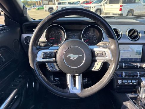 Used 2022 Ford Mustang Premium image 13