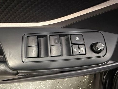 Certified 2021 Toyota C-HR LE FWD image 11