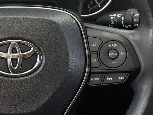 Used 2019 Toyota RAV4 Limited w/ Advanced Technology Package image 15