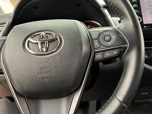 Used 2023 Toyota Camry XSE image 25