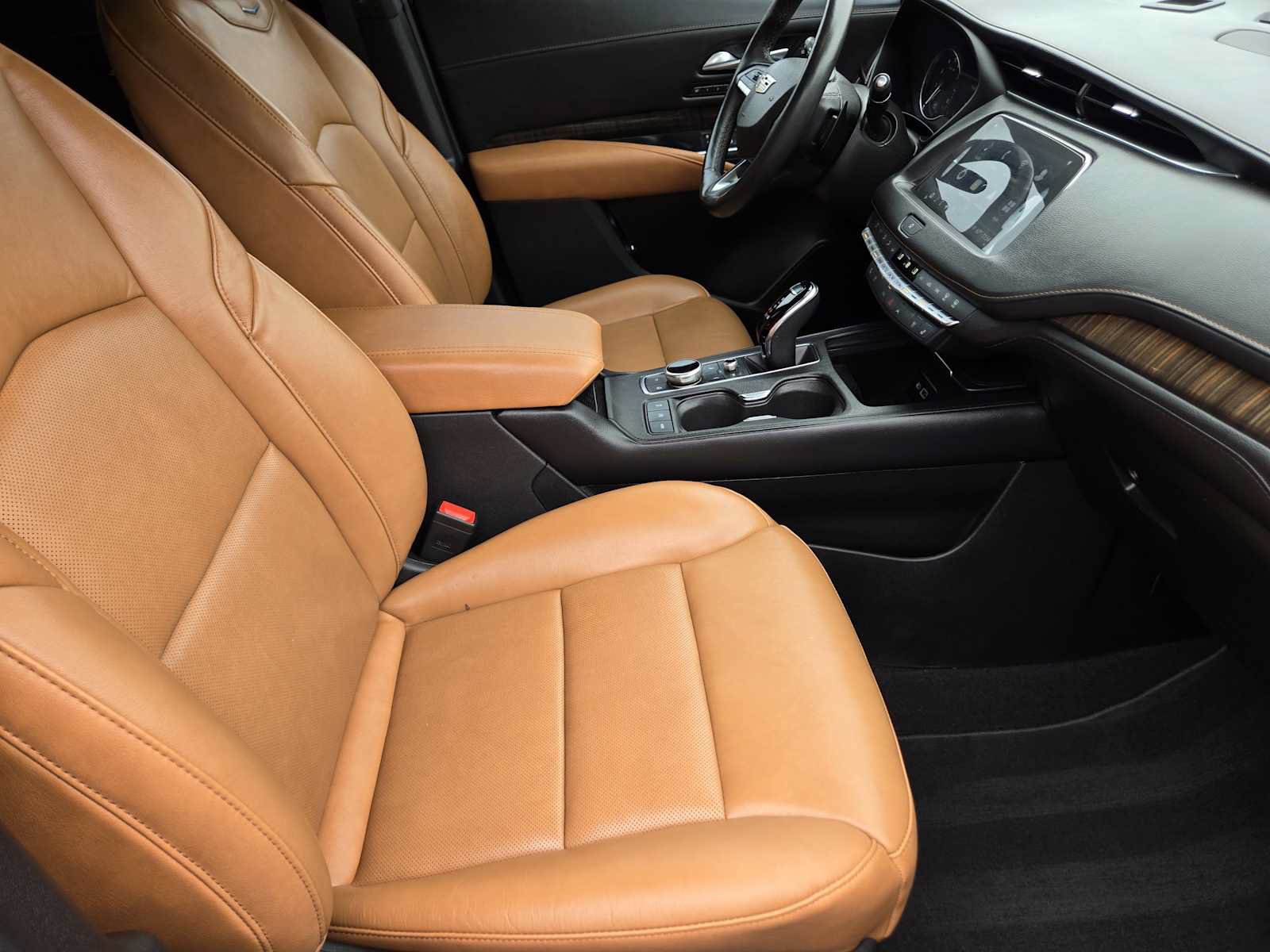 Certified 2023 Cadillac XT4 Premium Luxury FWD image 15