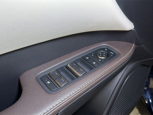 Used 2025 Lexus RX 450h AWD w/ Luxury Package image 26