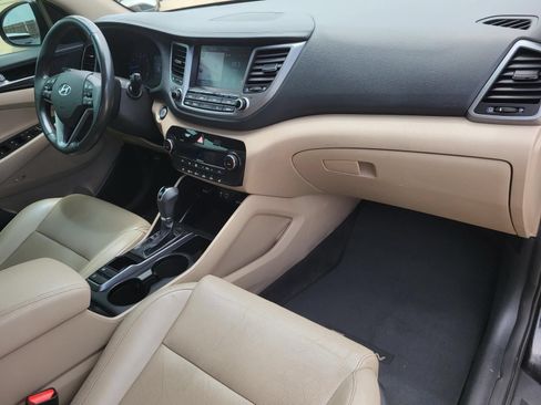 Used 2018 Hyundai Tucson SEL Plus FWD image 7