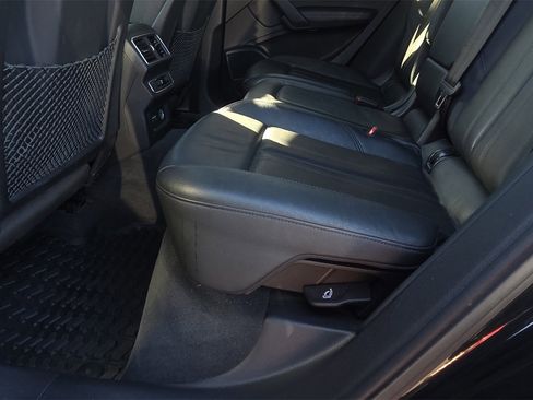 Used 2019 Audi SQ5 Prestige w/ Prestige Package image 24