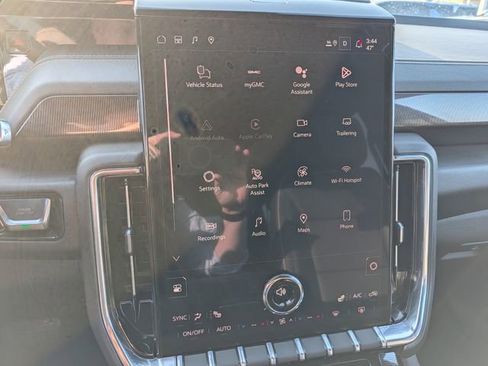 Used 2026 GMC Yukon XL Elevation w/ LPO, Floor Liner Package image 17