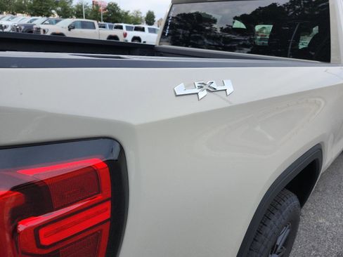 New 2026 GMC Sierra 1500 Pro w/ Graphite Edition image 4