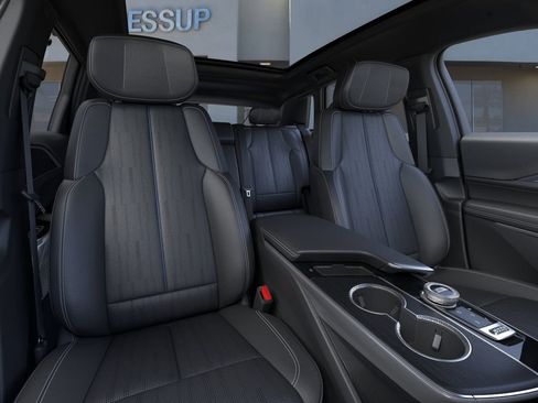 New 2026 Cadillac Lyriq Luxury image 16