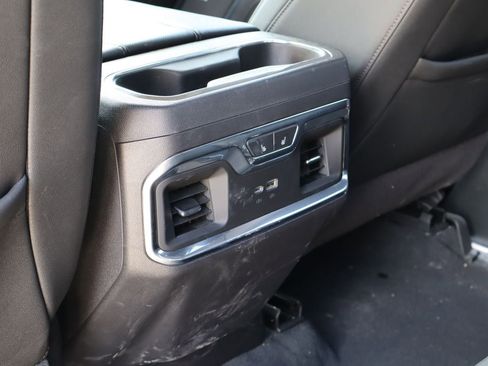 Used 2024 GMC Sierra 1500 SLT AWD/4WD image 6