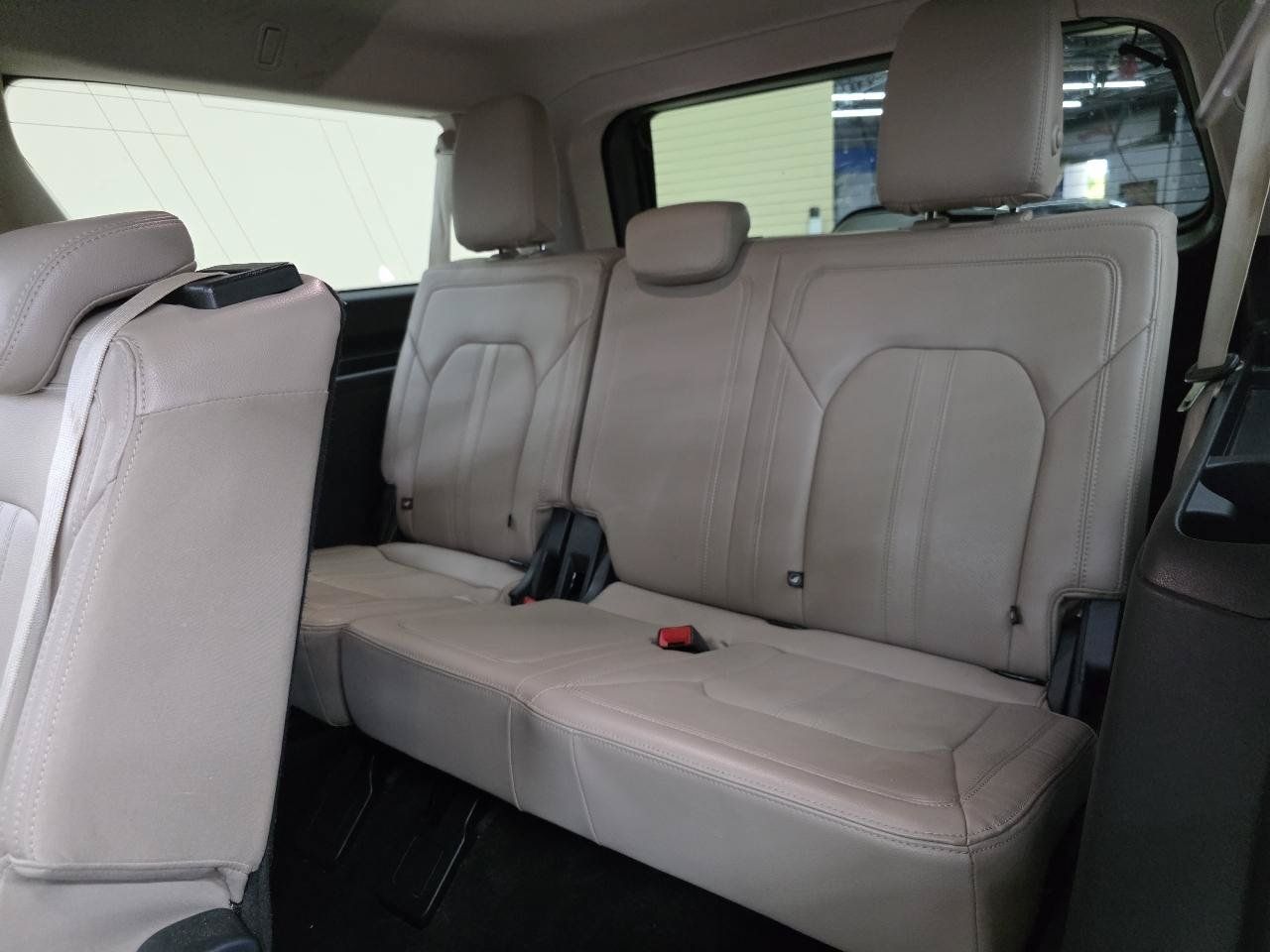 Used 2023 Ford Expedition Max Limited RWD image 29