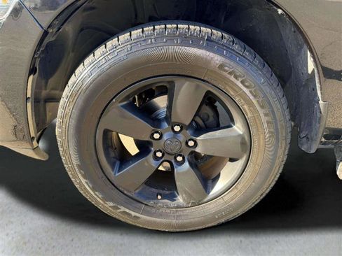 Used 2018 RAM 1500 Express w/ Black Ram 1500 Express Group image 23