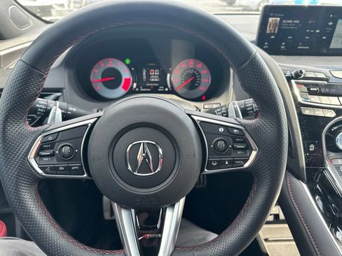 Certified 2025 Acura RDX w/ Advance Package AWD/4WD image 17