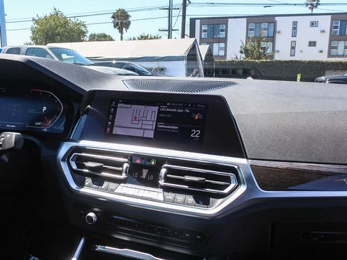 Used 2023 BMW 430i Coupe w/ Convenience Package RWD image 12