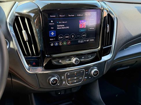 Used 2023 Chevrolet Traverse RS AWD/4WD image 22