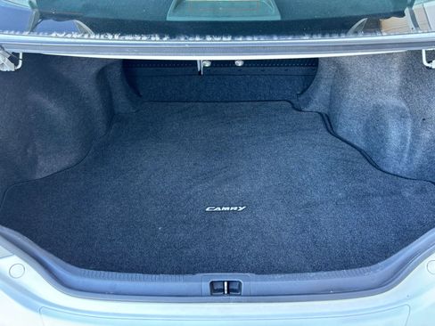 Used 2012 Toyota Camry LE image 20