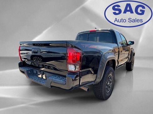 Used 2019 Toyota Tacoma SR w/ SX Package AWD/4WD image 3