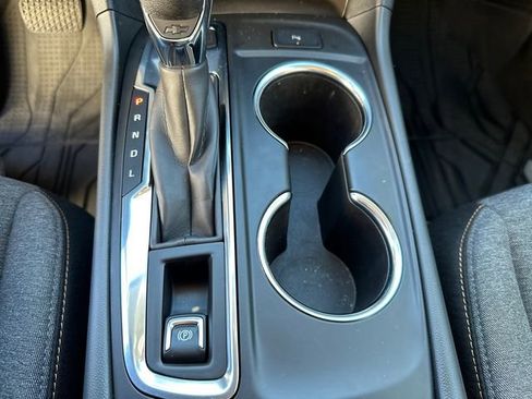 Used 2024 Chevrolet Equinox LT image 34