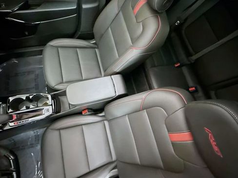 Used 2026 Chevrolet Trax RS w/ Sunroof Package image 23