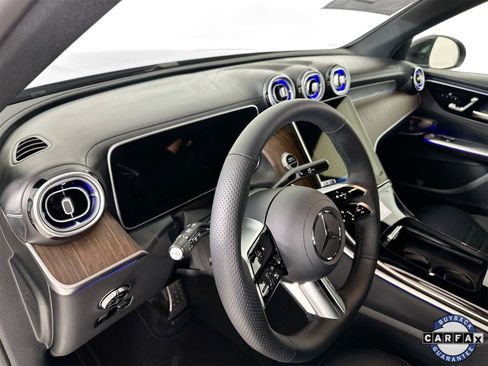 Used 2025 Mercedes-Benz GLC 350e 4MATIC image 10