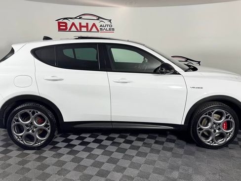 Used 2024 Alfa Romeo Tonale Veloce AWD/4WD image 8