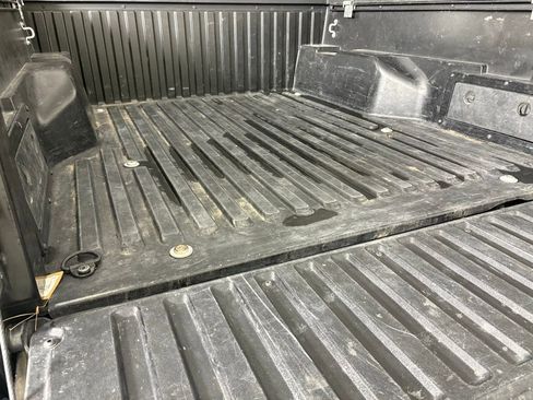 Used 2018 Toyota Tacoma SR w/ SR Convenience Package AWD/4WD image 33