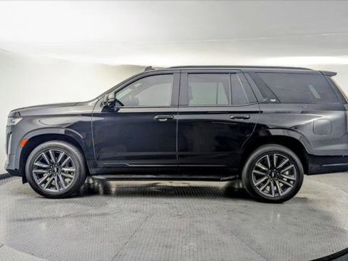 Used 2023 Cadillac Escalade Sport AWD/4WD image 3