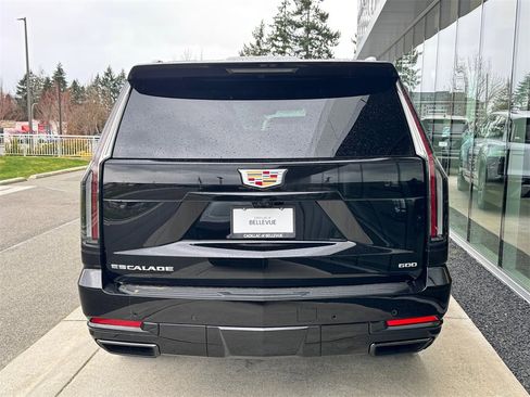 New 2026 Cadillac Escalade ESV Sport image 4