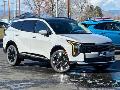 Certified 2026 Kia Sportage SX Prestige image 2