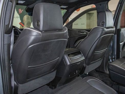 Used 2021 Cadillac Escalade Sport w/ Driver Assist Tech Package AWD/4WD image 10