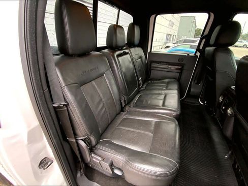 Used 2015 Ford F250 Platinum w/ FX4 Off-Road Package image 19