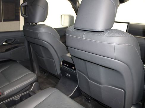 Used 2024 Lexus GX 550 AWD/4WD image 36