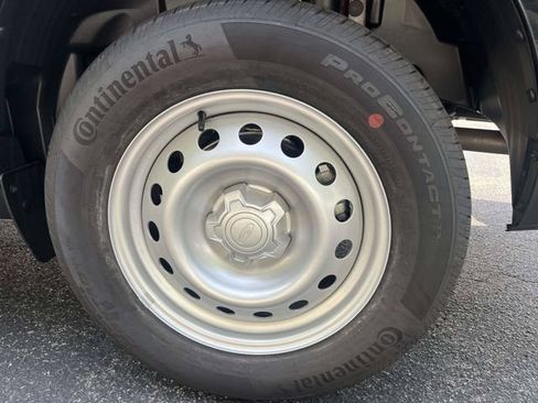 Certified 2025 Ford Maverick XL FWD image 11