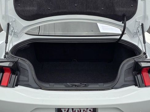 Used 2024 Ford Mustang Premium image 9