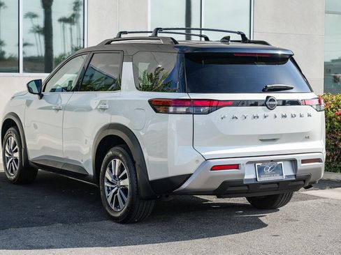 Used 2022 Nissan Pathfinder SL image 4