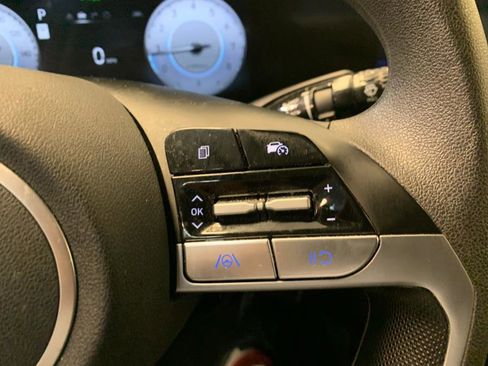 Used 2024 Hyundai Elantra SEL image 20